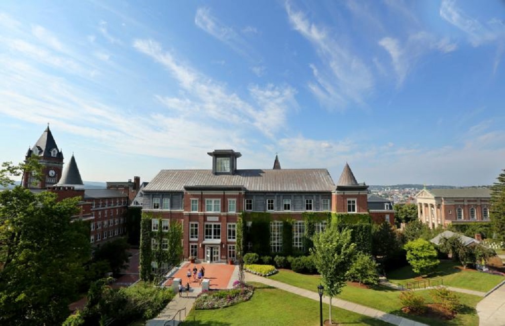 The 6 Best Party Schools Without Greek Life College Jaguar